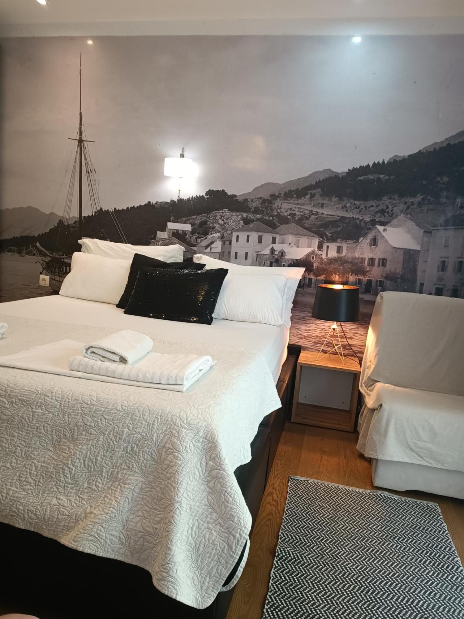 Old Port Lägenhet Baška Voda Exteriör bild