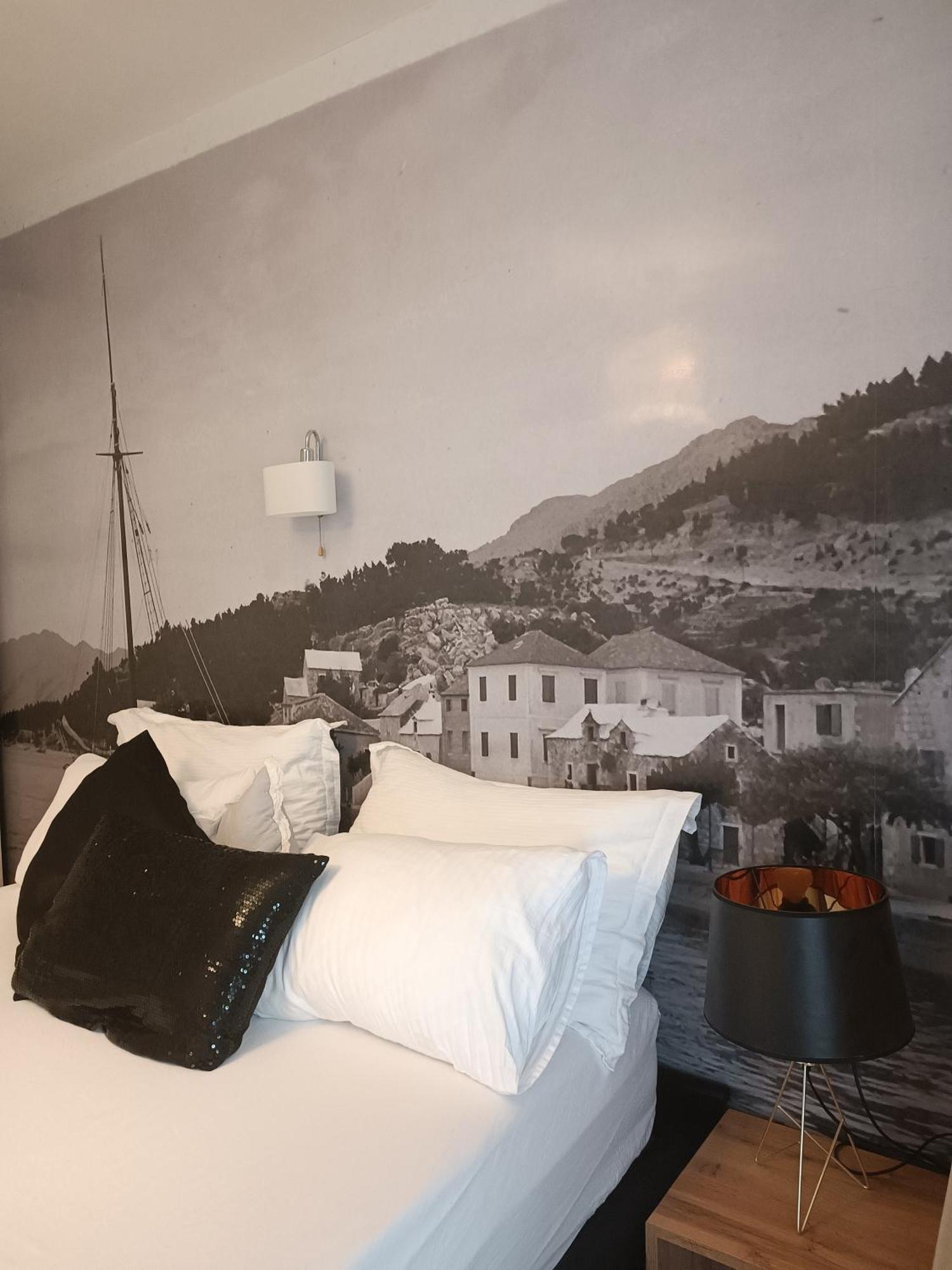 Old Port Lägenhet Baška Voda Rum bild